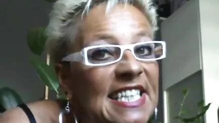 SICAK türk amatör porno video izle KOLOMBİYA SOHBETE GİR