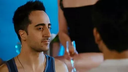 Oyuncaklar ve anal amatör porno sarmaşık