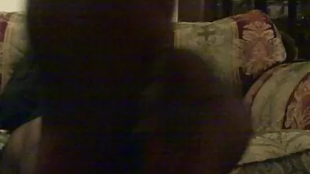 Uzun boylu Asya kirli konuşurken üzerinde kamera turk amator gay porno
