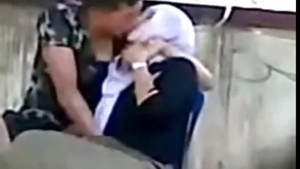 Mriamlovve sıyırma mastürbasyon amatör çift porno